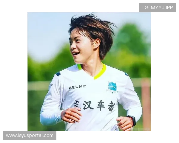 中国女足抵达悉尼备战亚洲杯,王霜参与合练状态良好